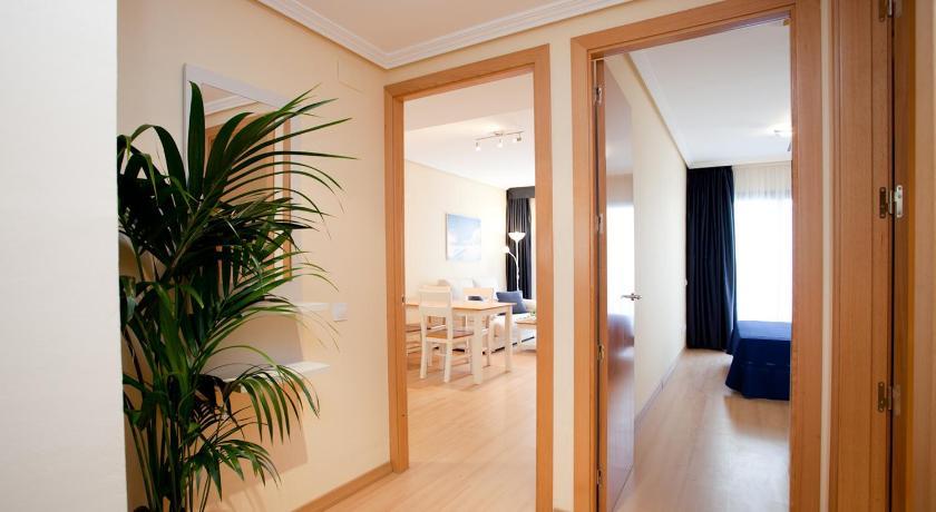 Apartamentos Port Cambrils Exterior photo